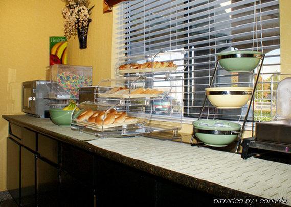 Quality Inn Broken Arrow - Tulsa Restaurace fotografie